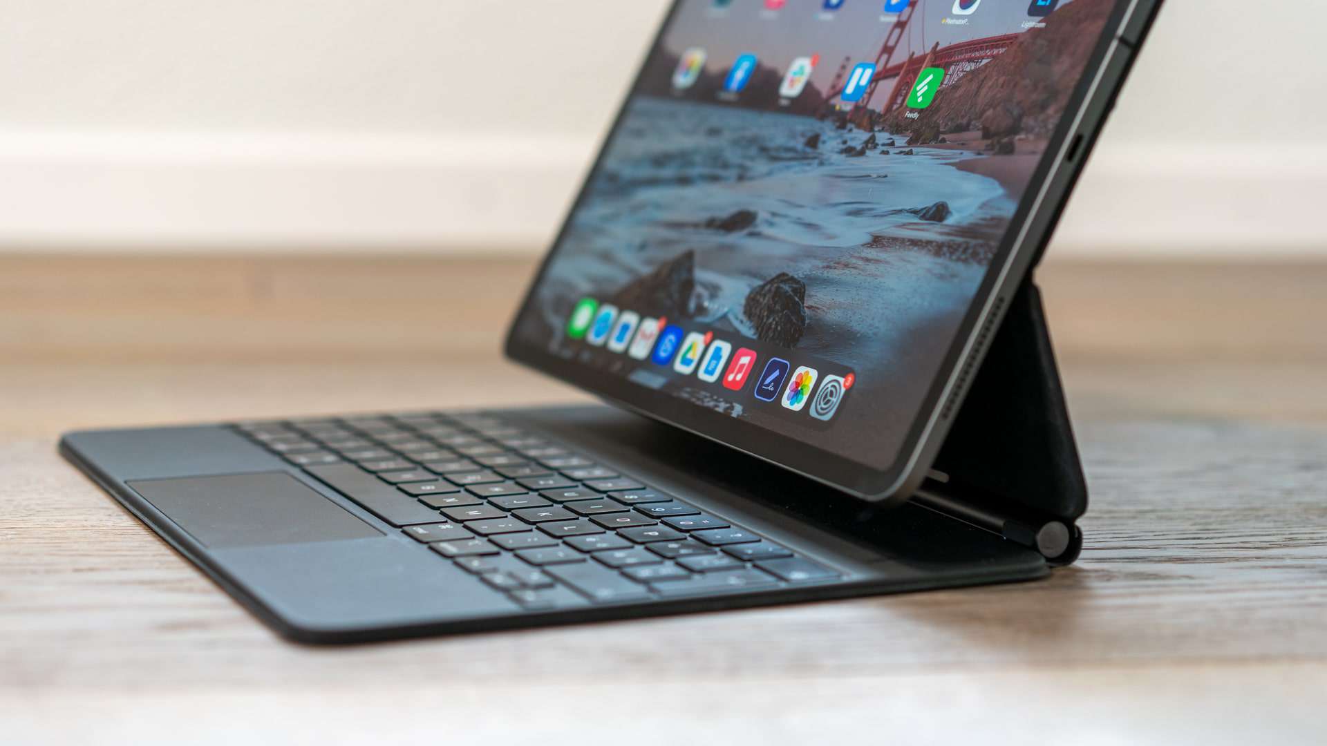 iPad Pro 2020 USB C Seite