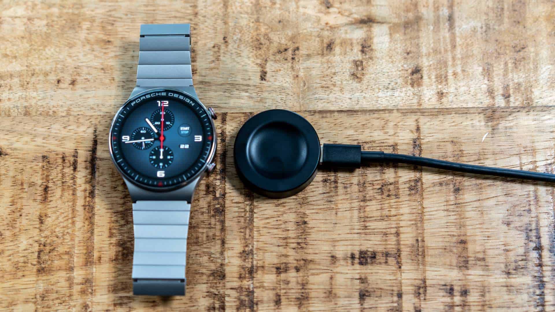 Huawei Watch GT2 Pro Porsche Edition Wireless Charging