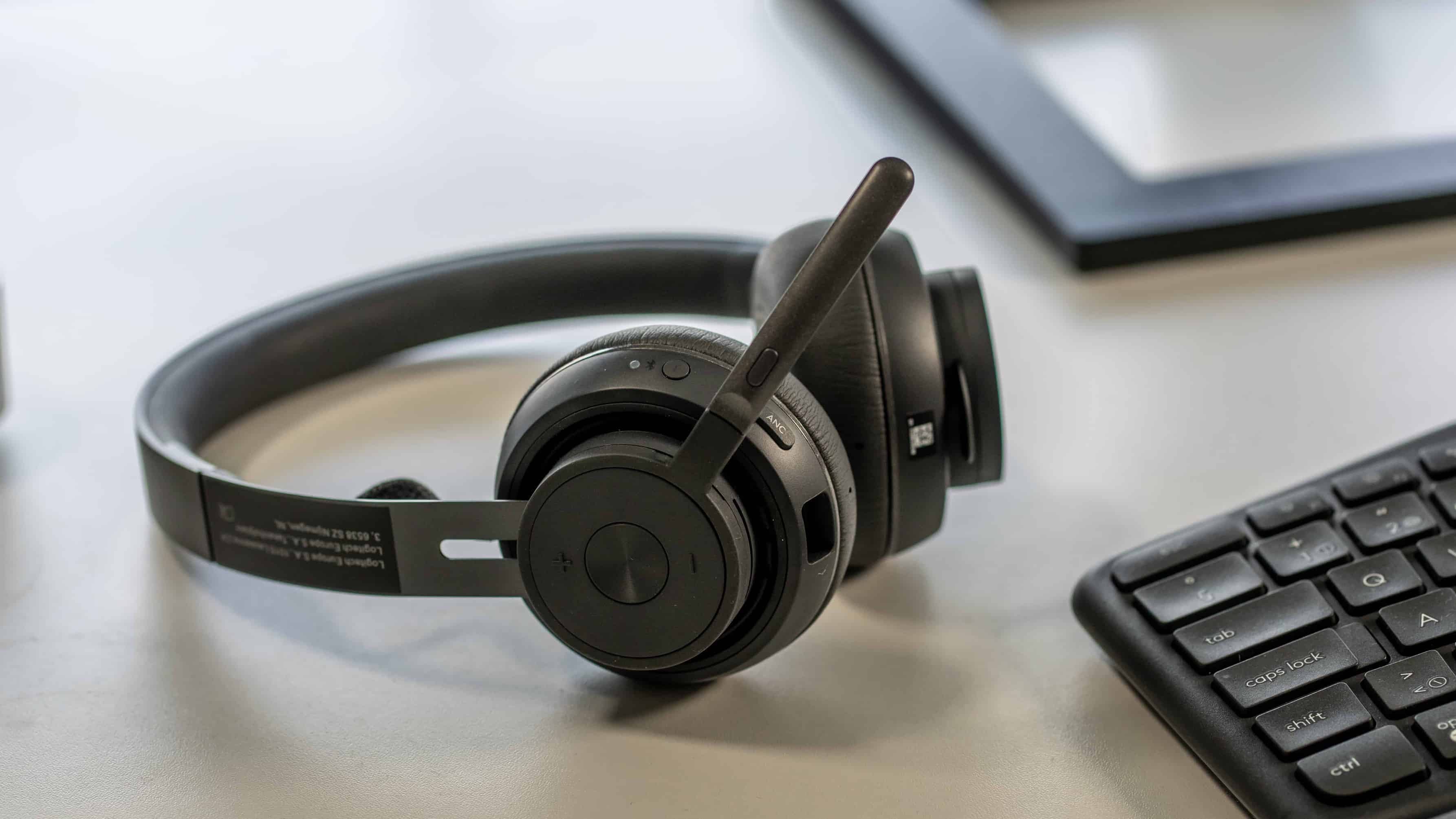 Logitech Zone 900