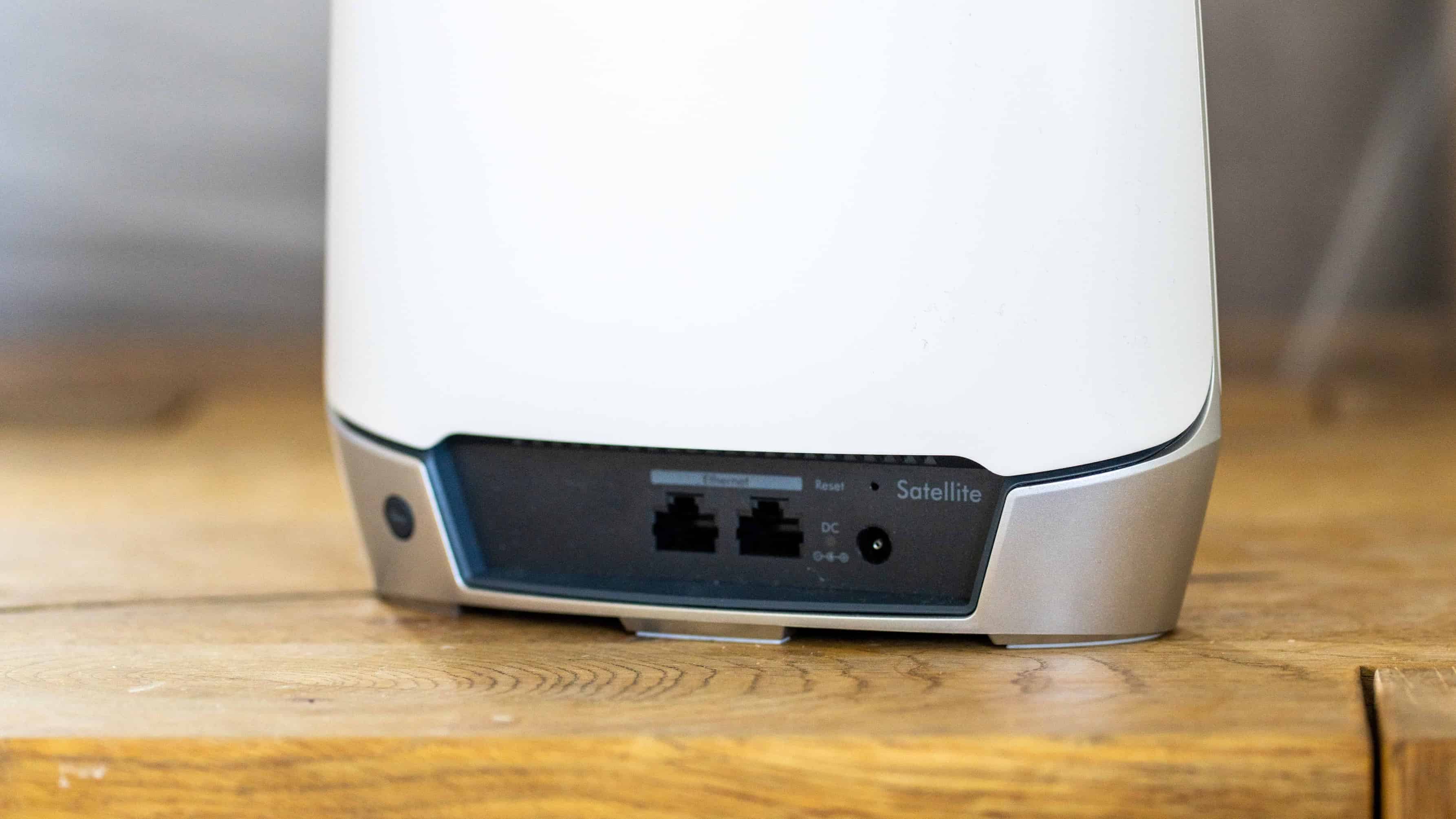 Netgear Orbi Pro WiFi 6 Router Anschluss