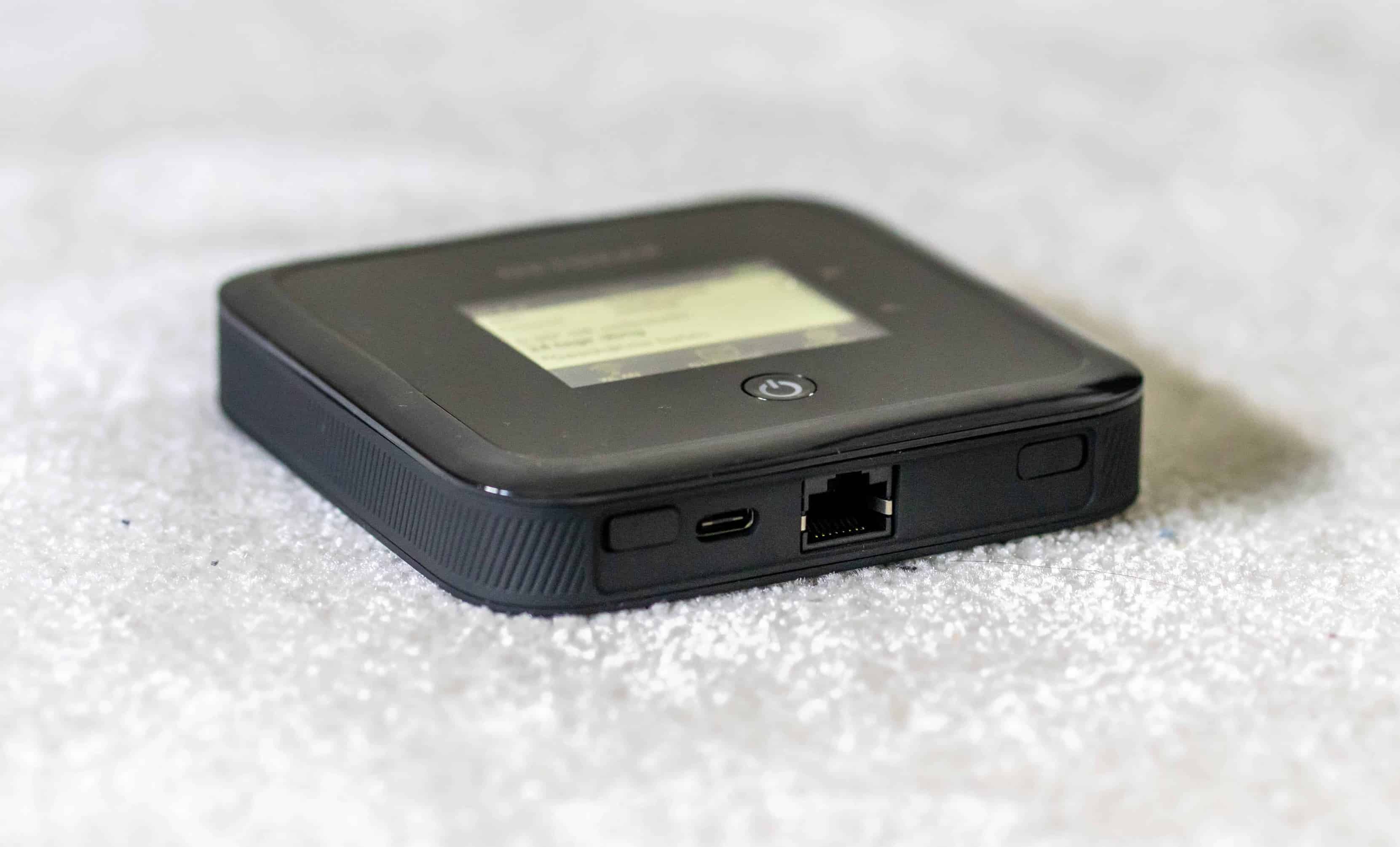 Netgear Nighthawk M5 RJ45
