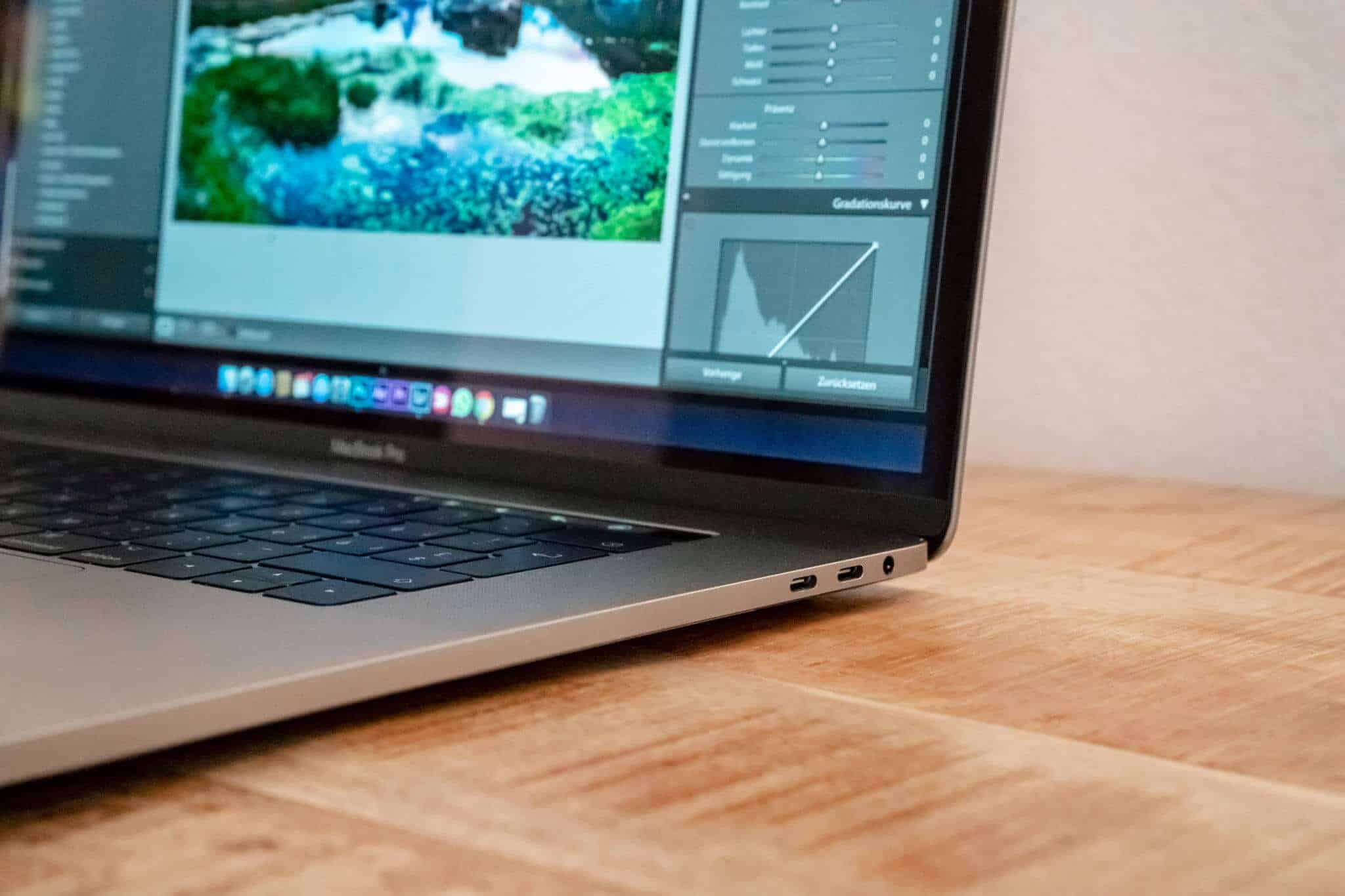Apple-MacBook-Pro-2018-Side