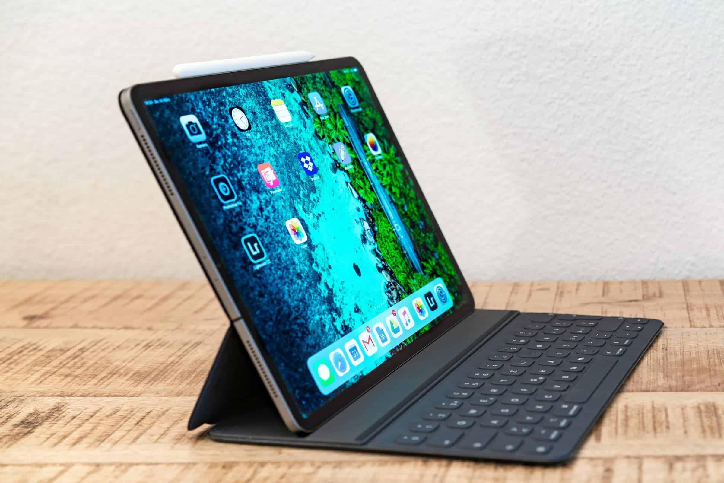 iPad-Pro-2018-with-Keyboard