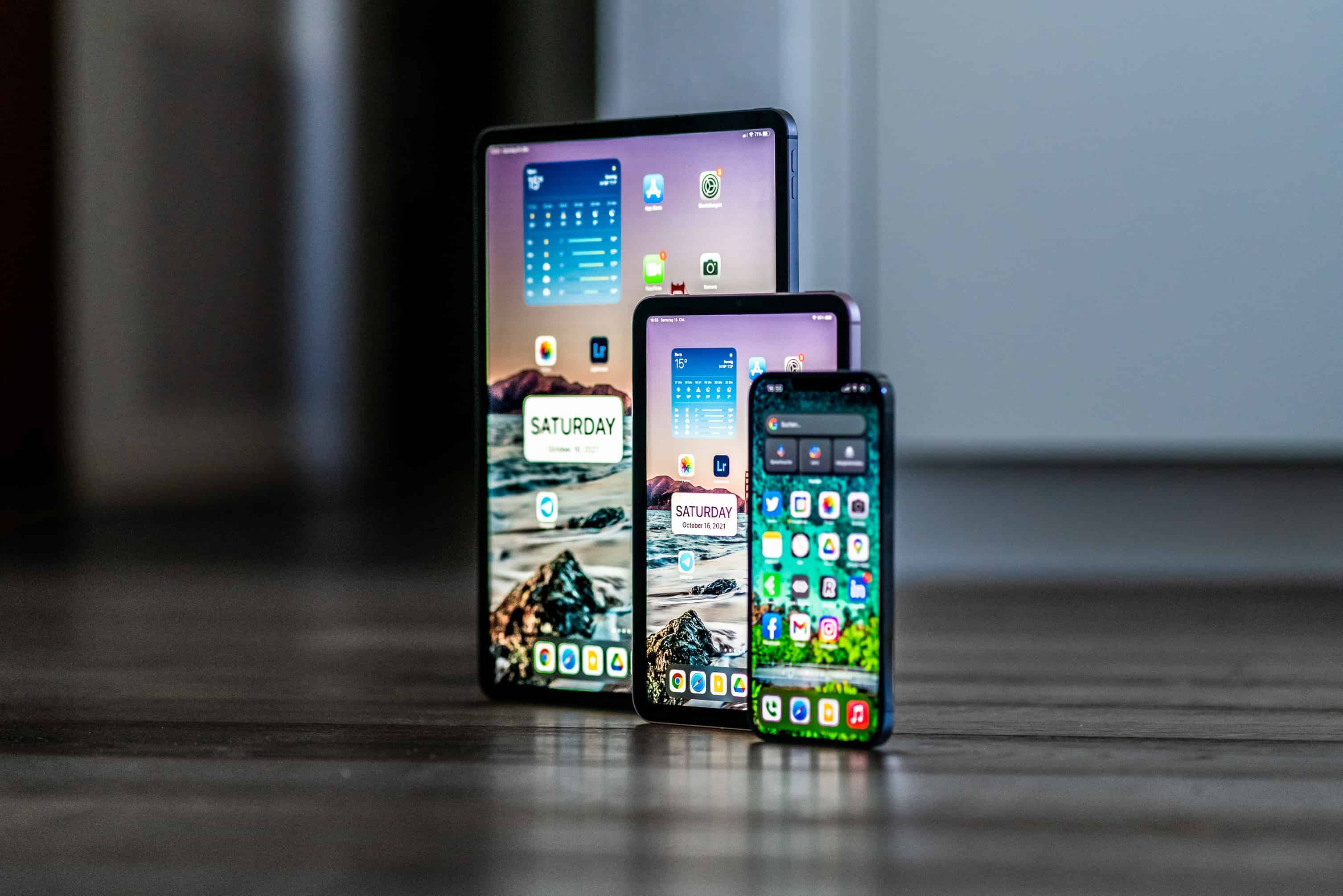 Apple iPad Mini 2021.mit iPad Pro 2021 und iPhone 13 Pro Max