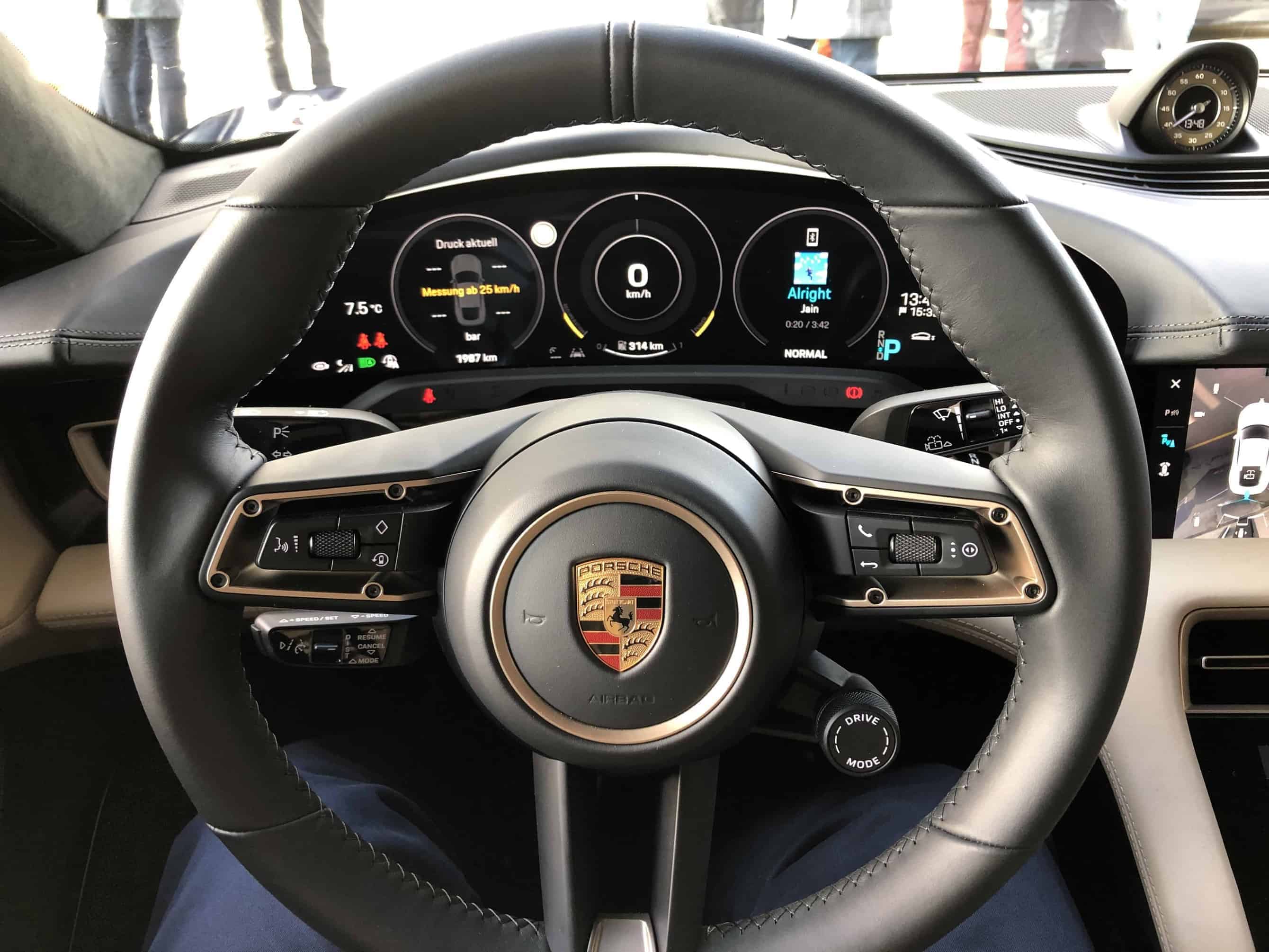 Tesla Club Treffen 2019 Porsche Taycan Interior