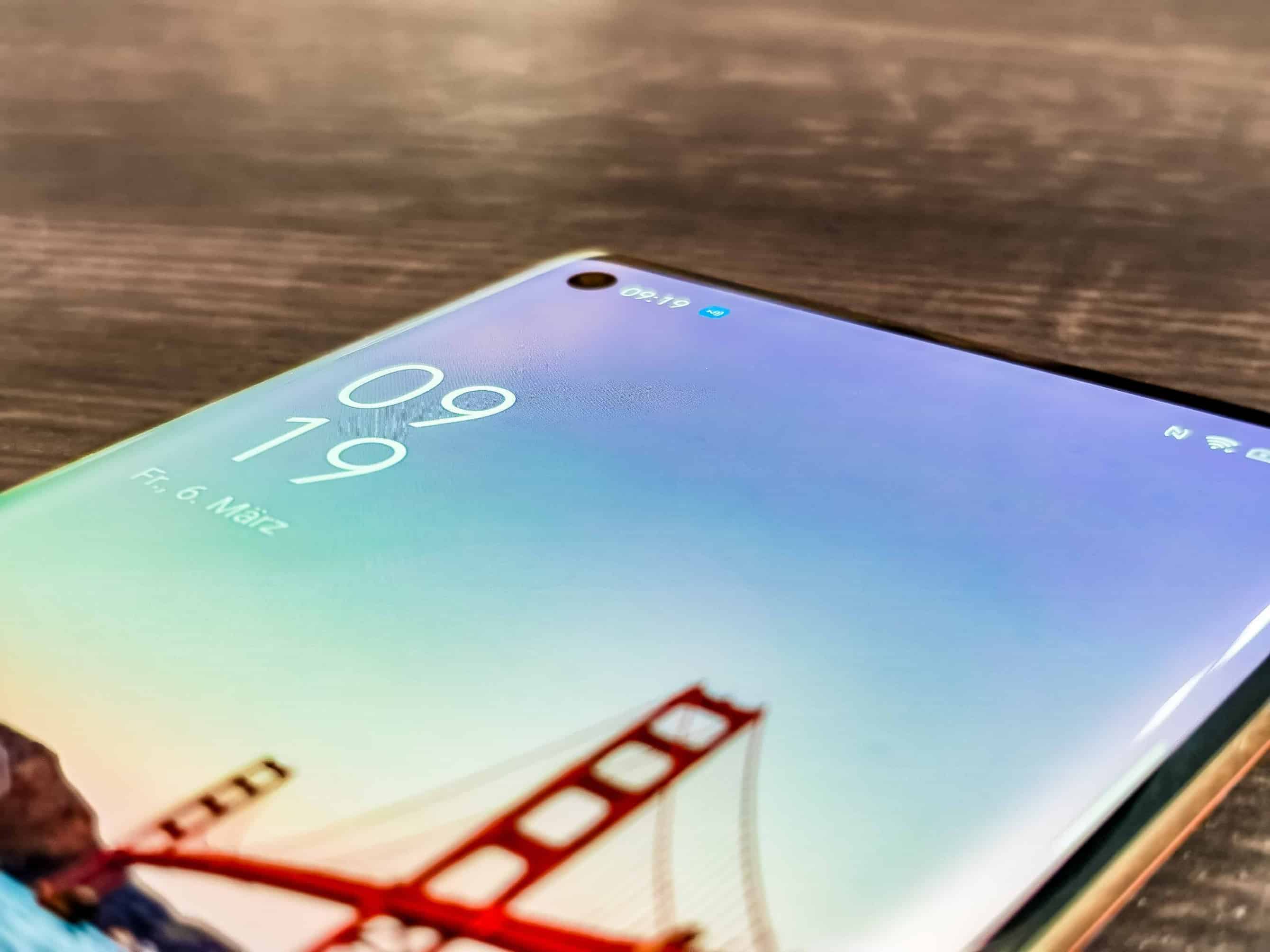 Oppo Find X2 Pro Punch Hole