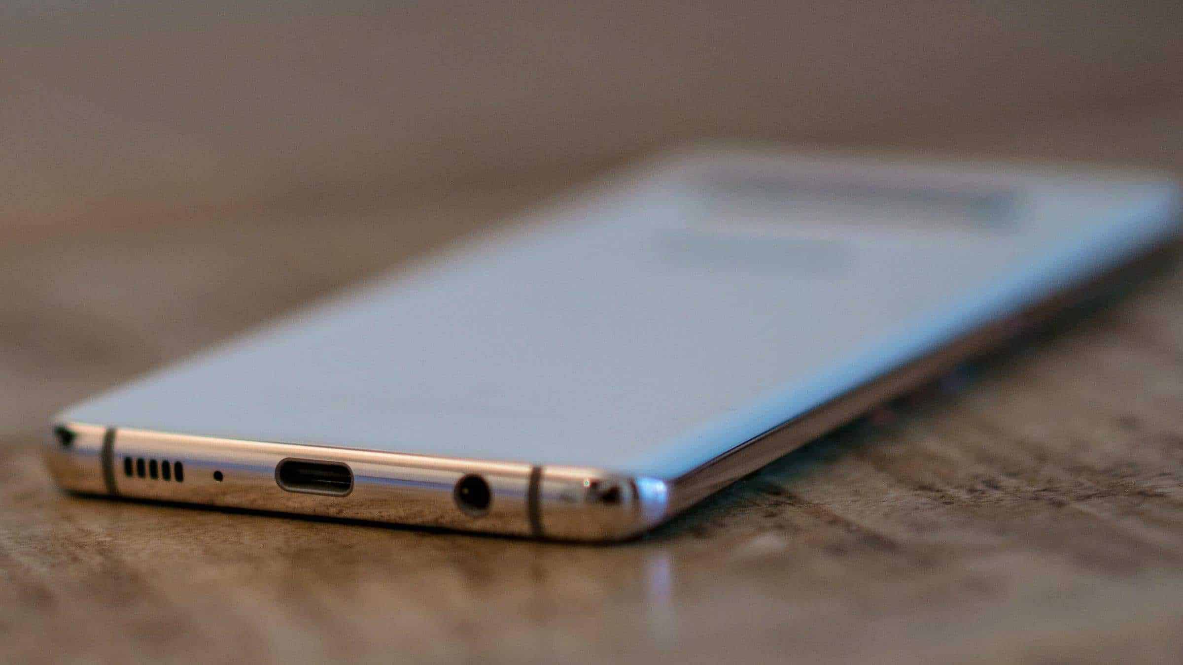Samsung Galaxy S10 Plus Techragage Side
