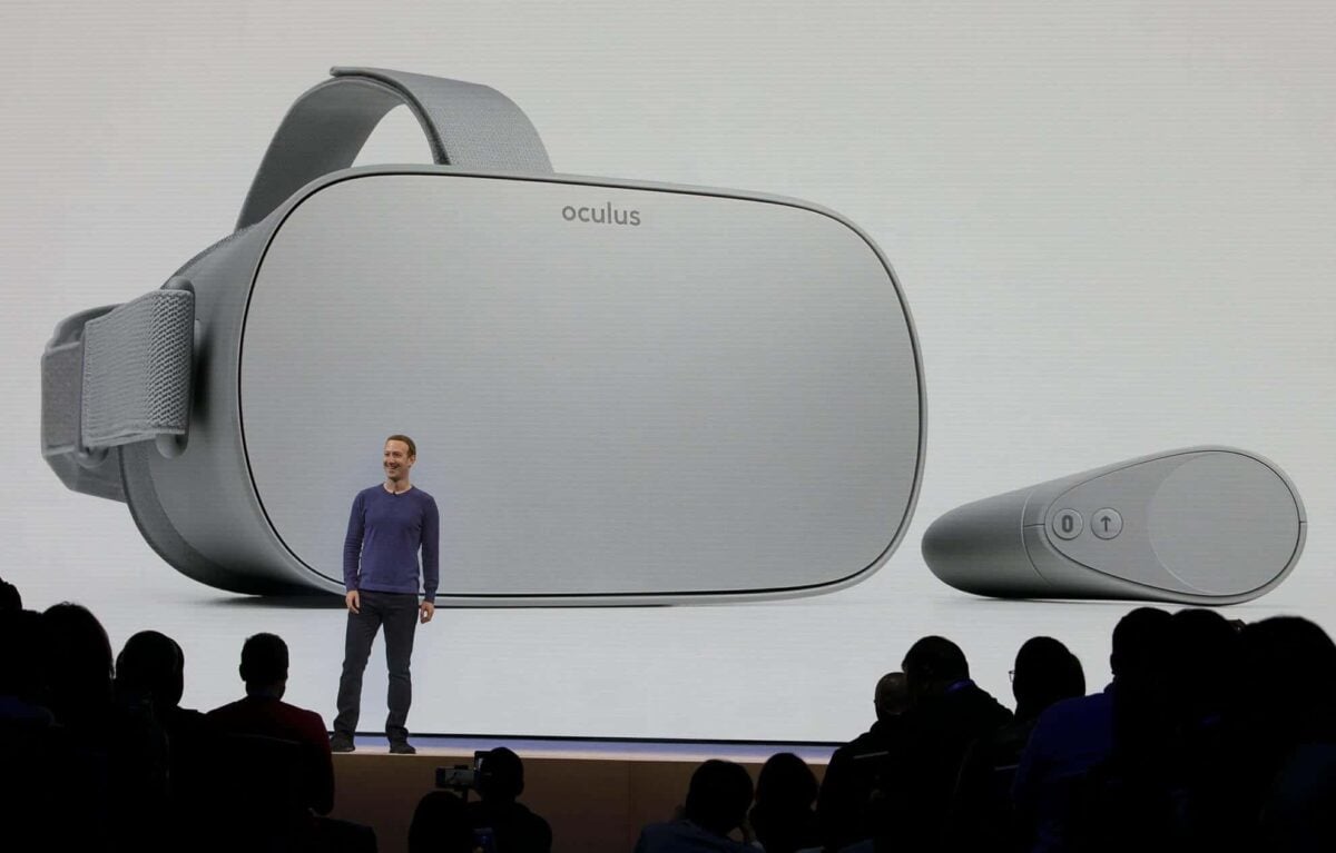 Facebook-F8-Mark-Zuckerberg-Oculus-Go