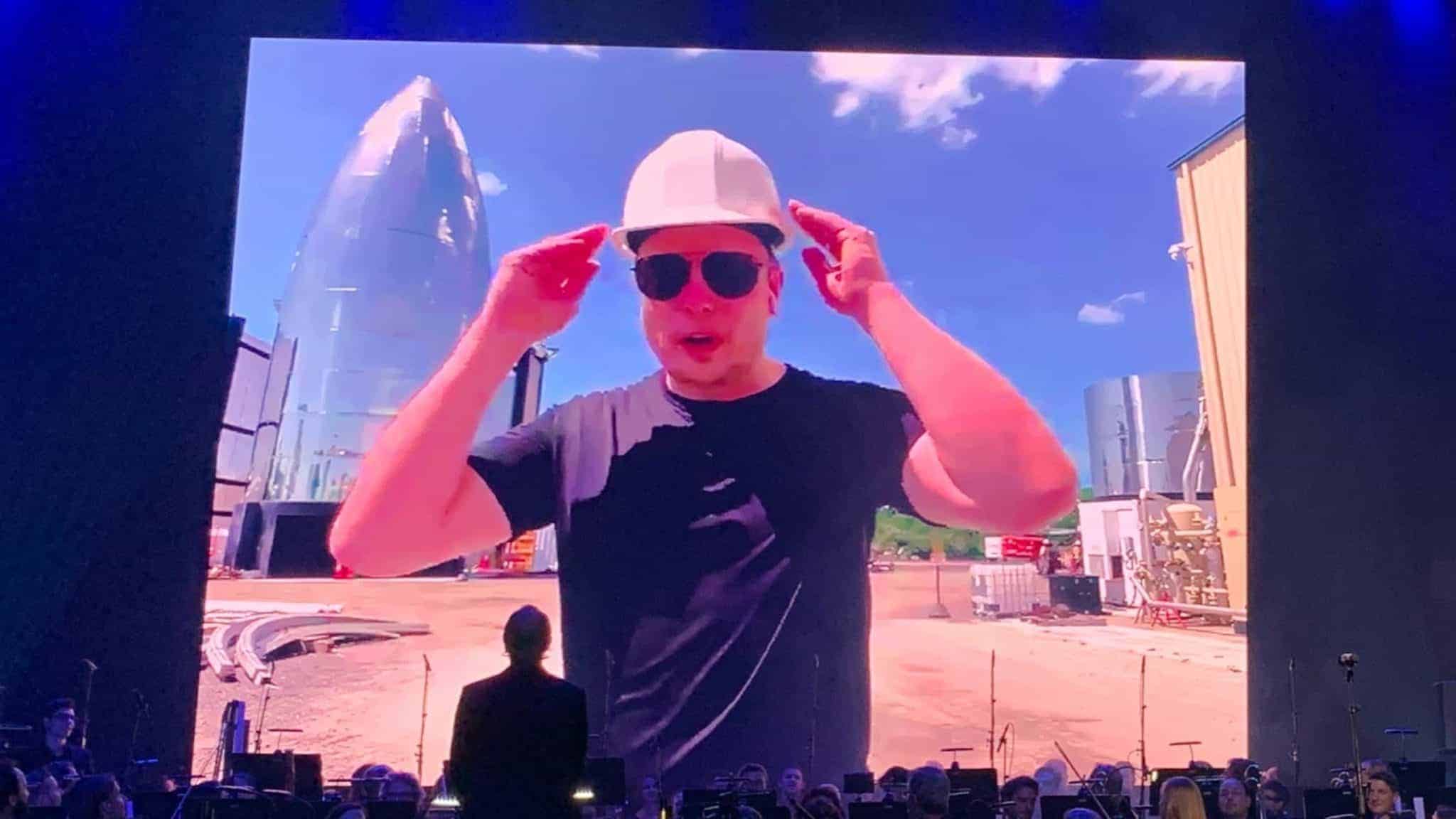 Elon-Musk-at-SpaceX-StarmusV-Zurich