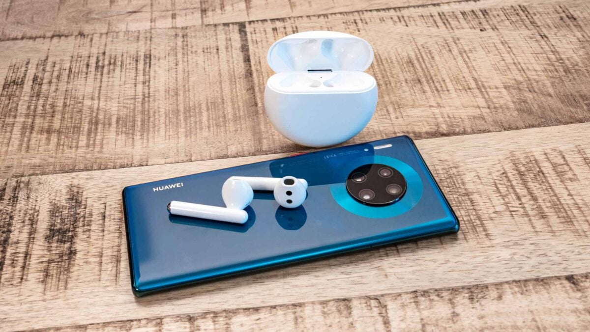 Huawei FreeBuds 3 with Huawei Mate 30 Pro