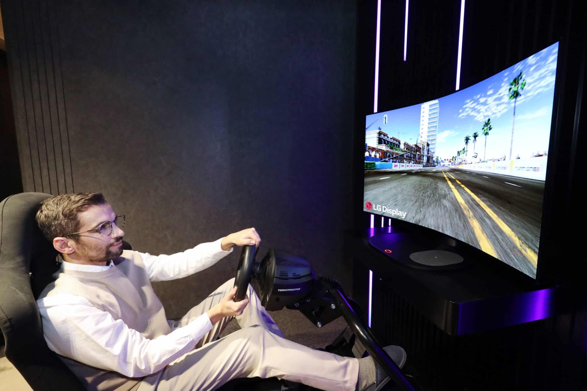 LED Bendable Cinema Sound OLED