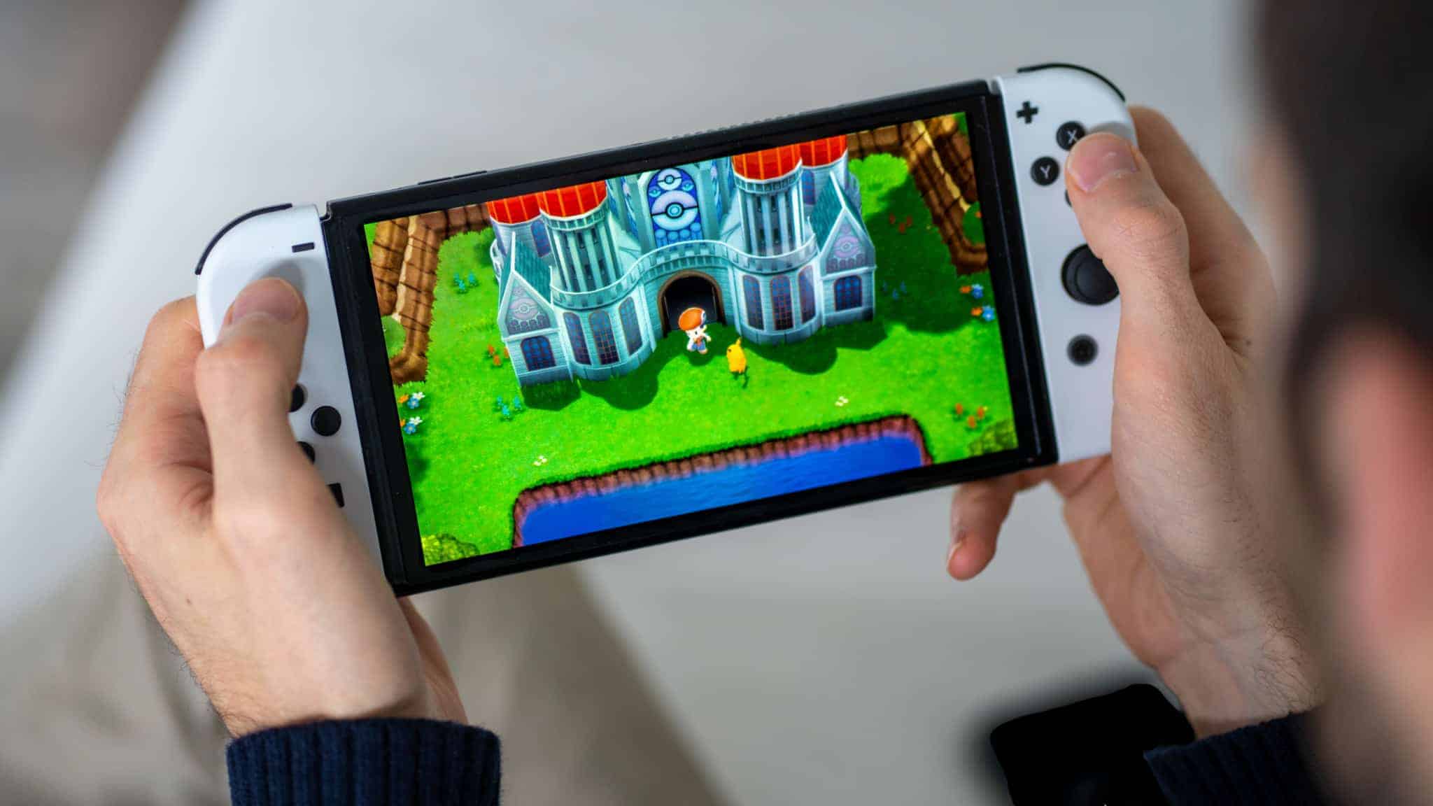 Nintendo Switch OLED mit Strahlender Diamant und Leuchtende Perle
