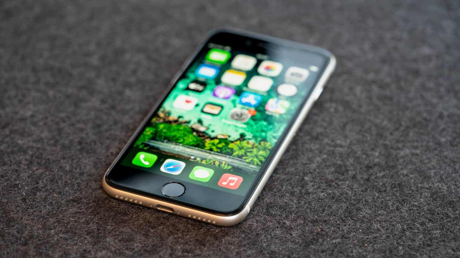 Apple iPhone SE 3 2022