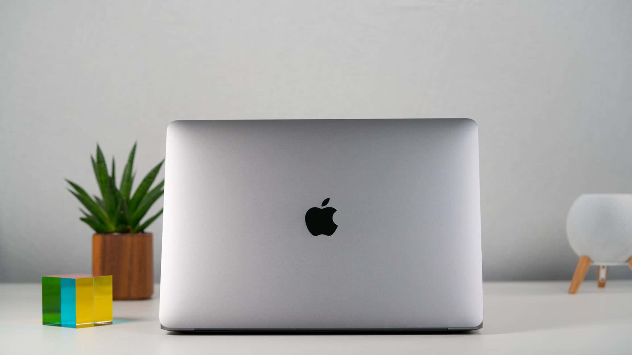 Apple MacBook Pro M2 2022