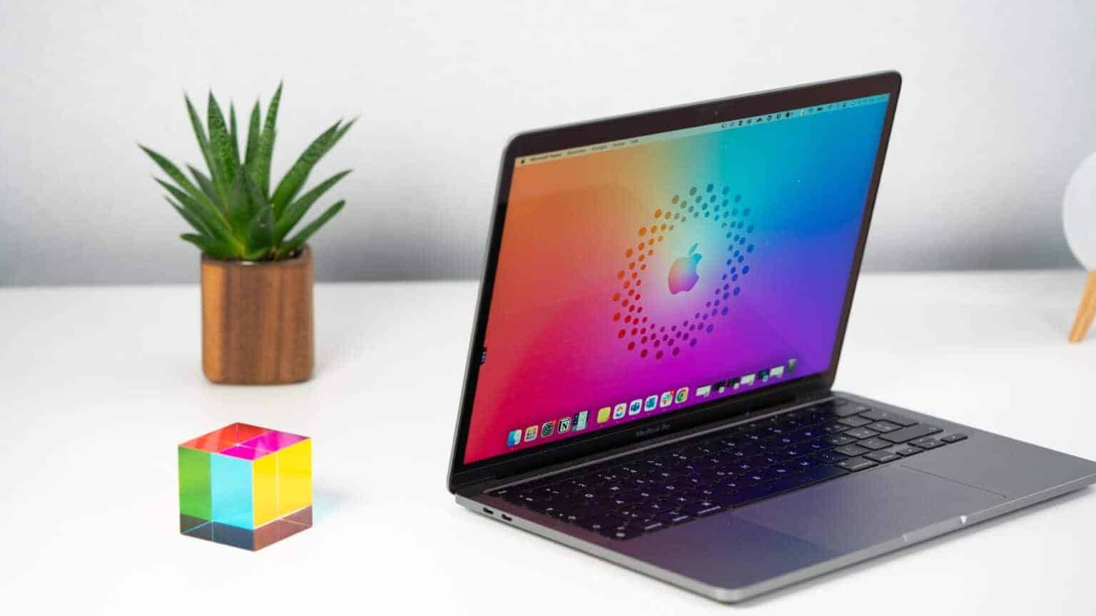 Apple MacBook Pro M2 2022 Display
