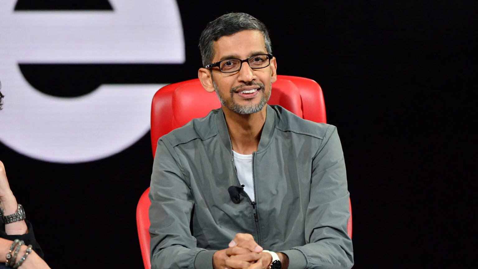 Google Sundar Pichai
